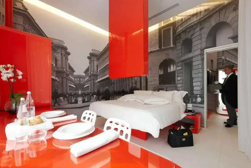 TH Street Milano
