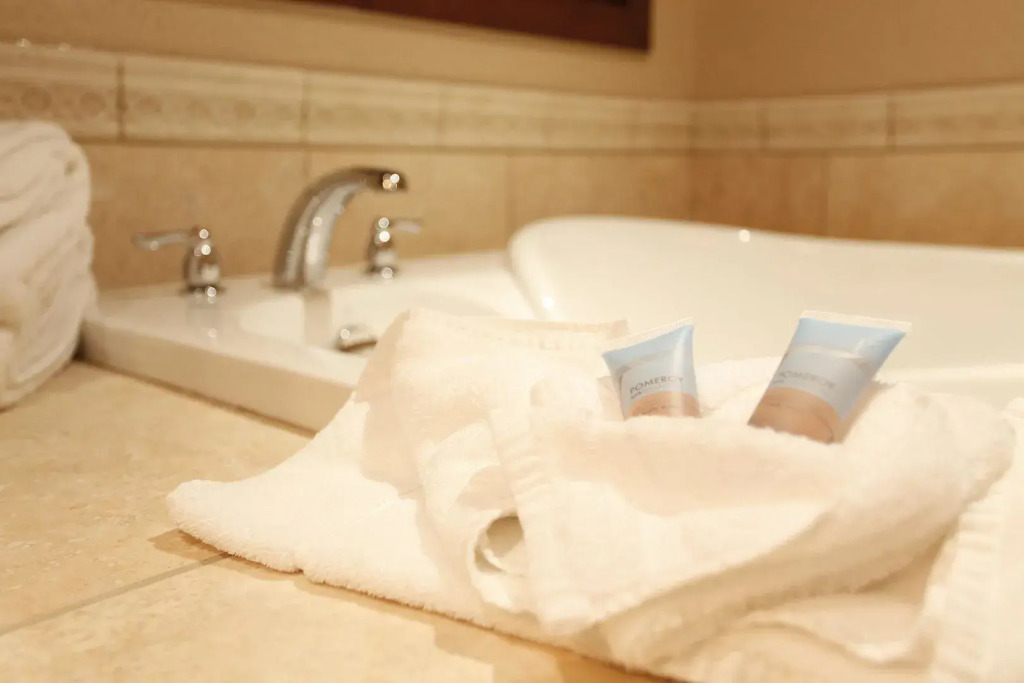 Pomeroy Inn & Suites at Olds College