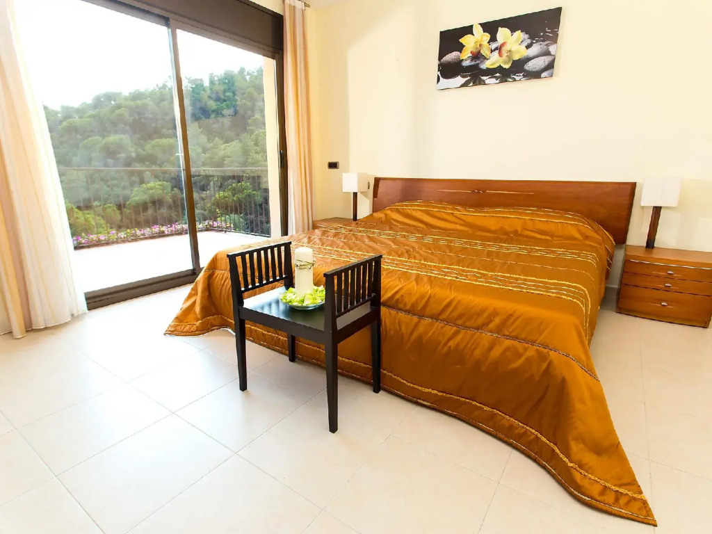 Penelope - Two Bedroom