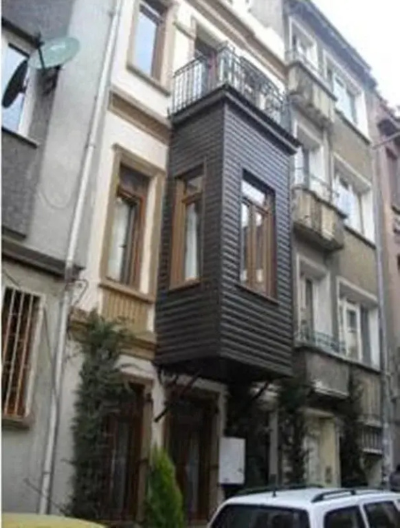 Taksim Elmadag Suites