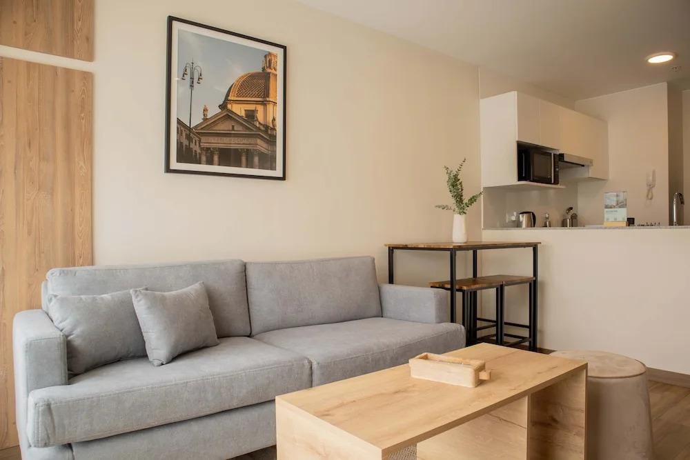 w Elegant 1BR Retreat in the Heart of San Isidro