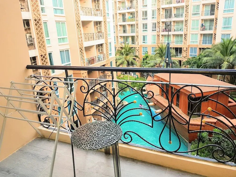 Pattaya Atlantis Resort Sea View Apartments