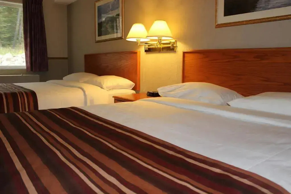 Thunder Bay Inn
