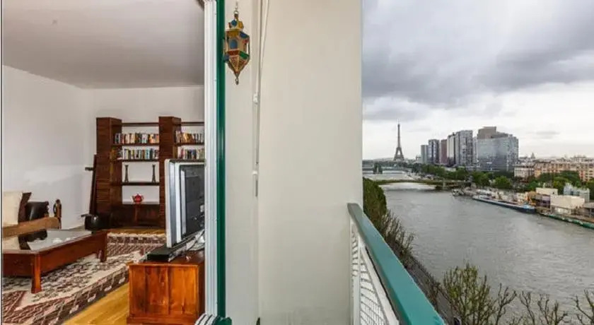 Luxurious Flat - Eiffel Tower