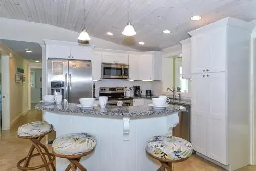 Ebb Tide Home