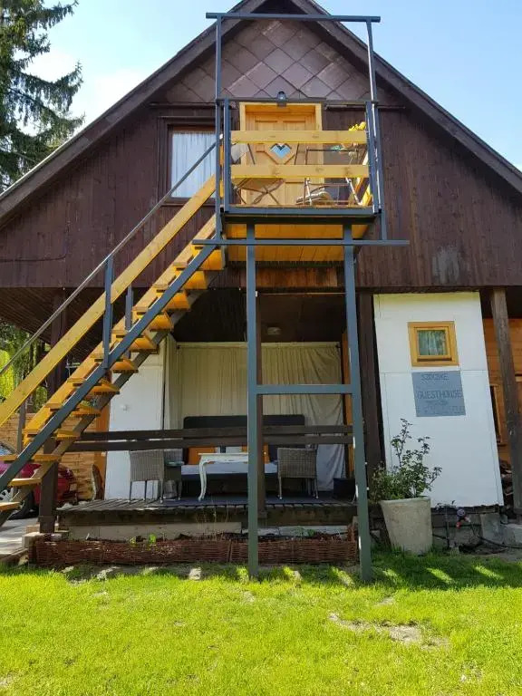 Szöcske Guesthouse In the Danube Bend near Budapest