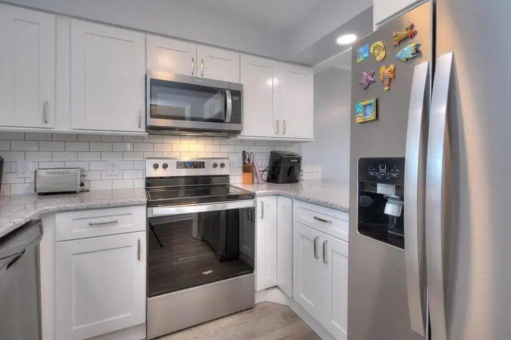 Oak Island Beach Villa 805 - The Laughing Seagull