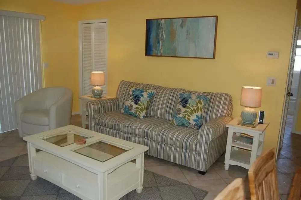 Aloha Kai - Unit 61 2 Bedrooms 2 Bathrooms Apts