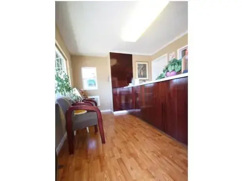 Redwood Inn