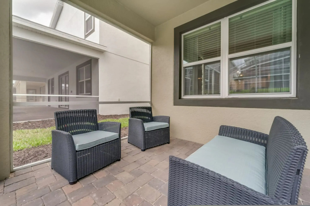 ChampionsGate 9 Bedroom Pool Home with Game Room 9 Home