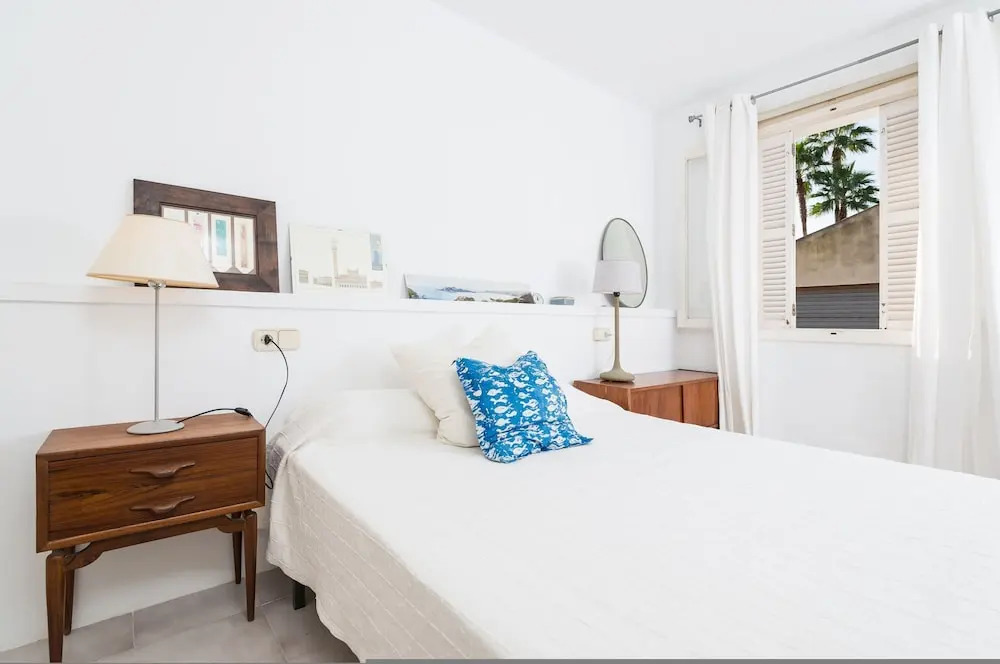 Xarus 1 in Alc dia With 2 Bedrooms and 1 Bathrooms