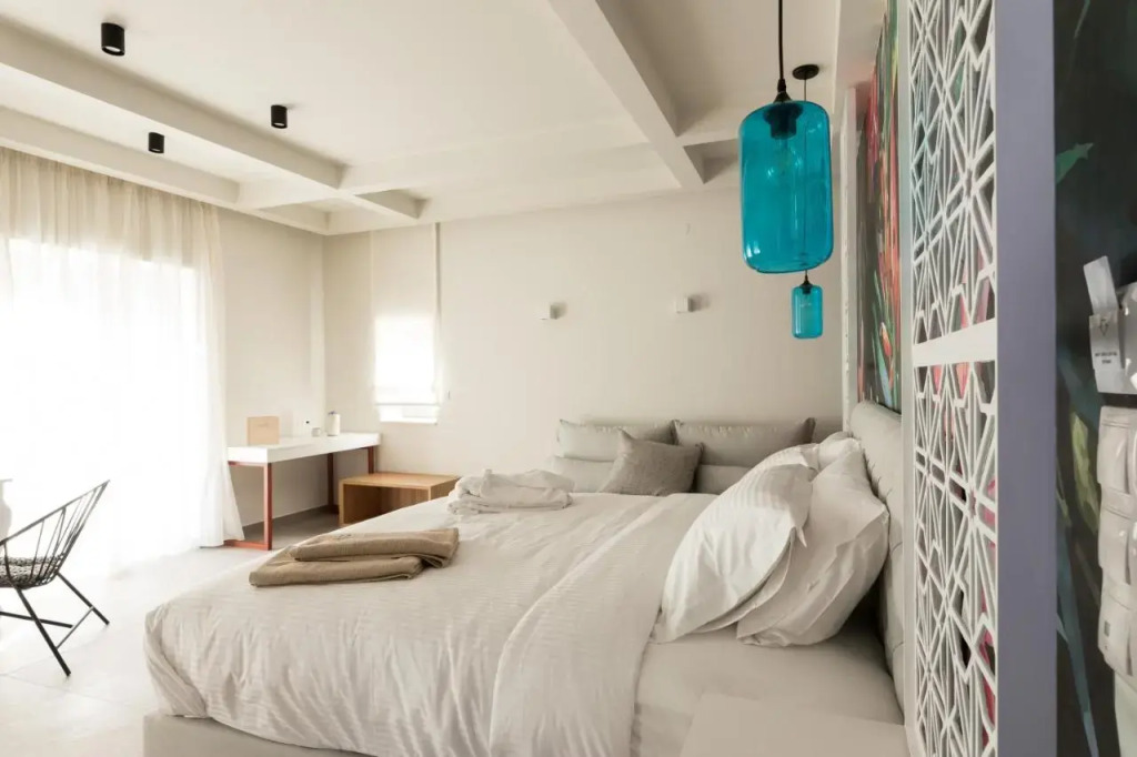 Anemolia Parga Suites