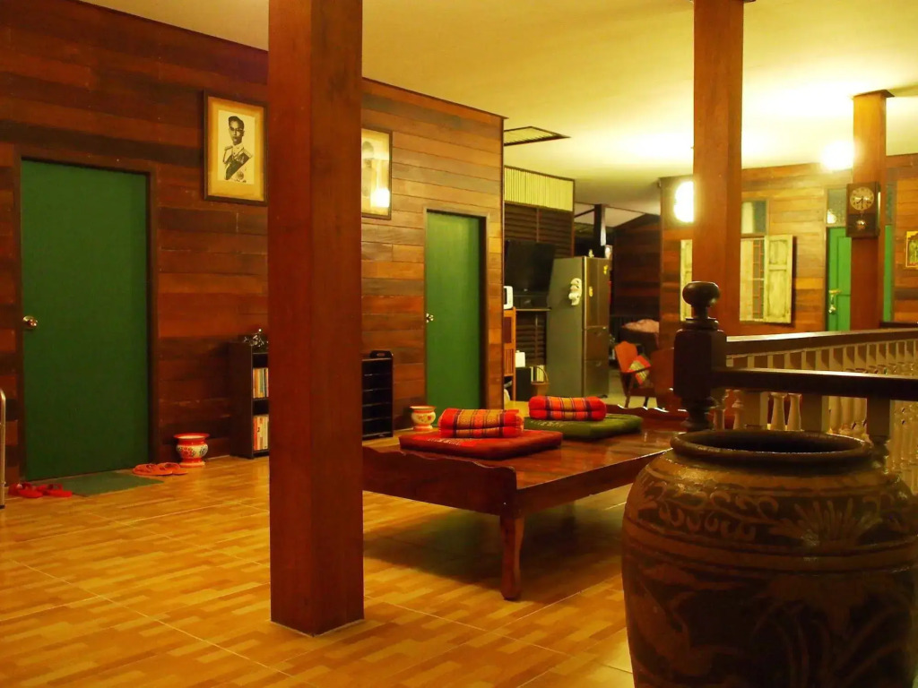 Chommuang Guest House