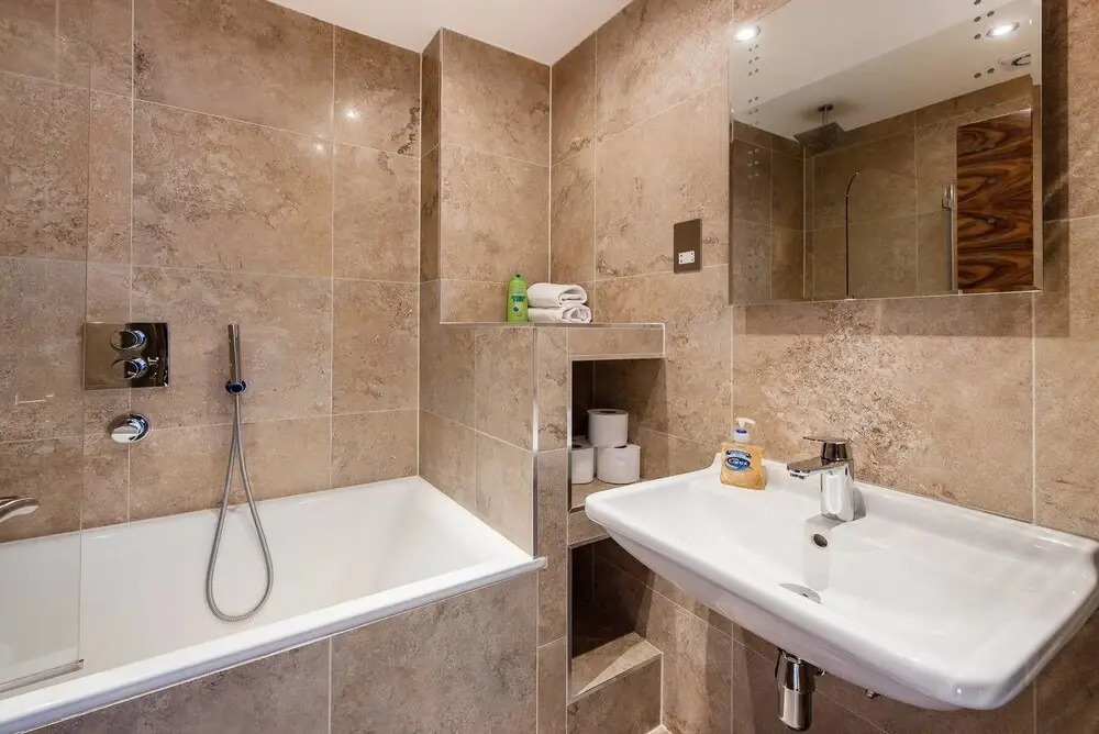 Bright & Modern 2bed in Earls Court