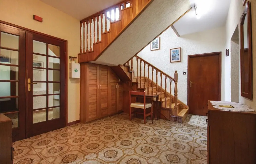 Stunning Home in Medulin With Wifi and 4 Bedrooms