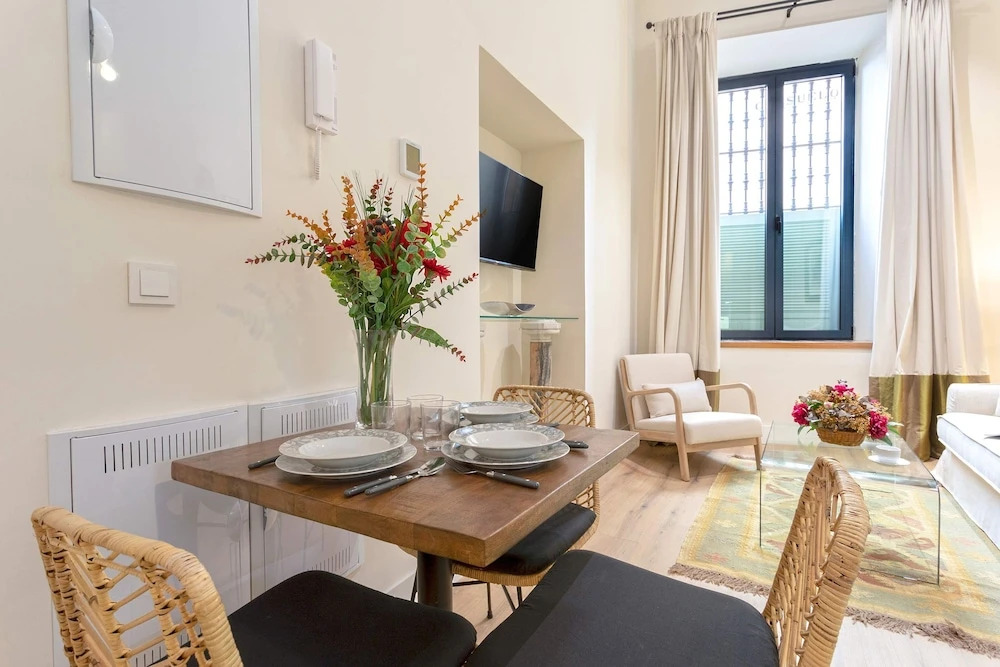 Exclusive Apartment Near Cathedral Rodrigo Caro II