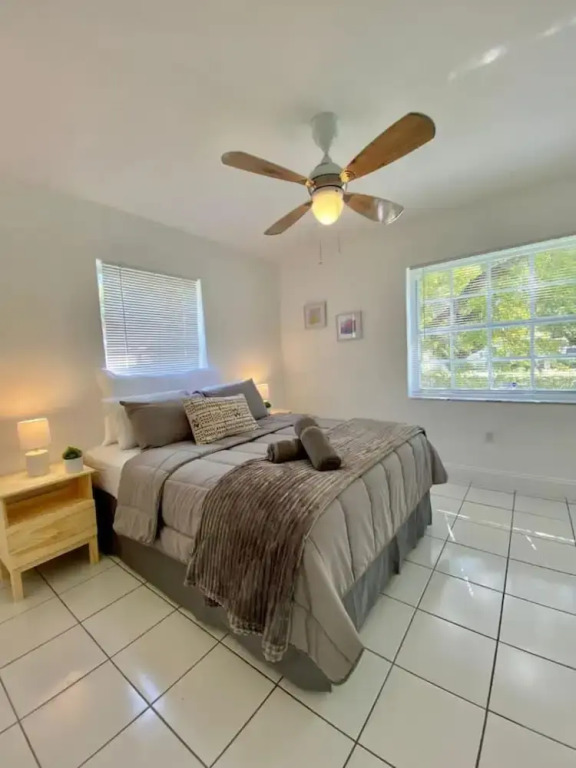 Wonderful 2 Bedroom House Coral Way
