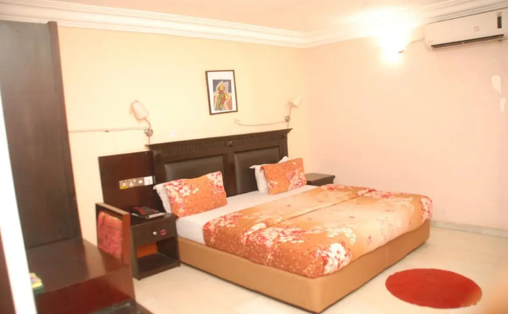 Orian Hotel