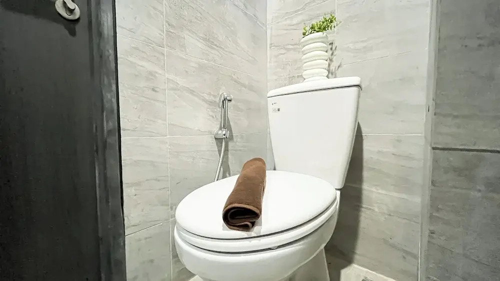 Studio Apartment Collins Boulevard Near Summarecon Mall Serpong