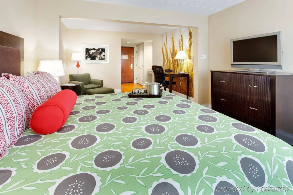 Hotel Trilogy Albany Airport, Tapestry Collection by Hilton