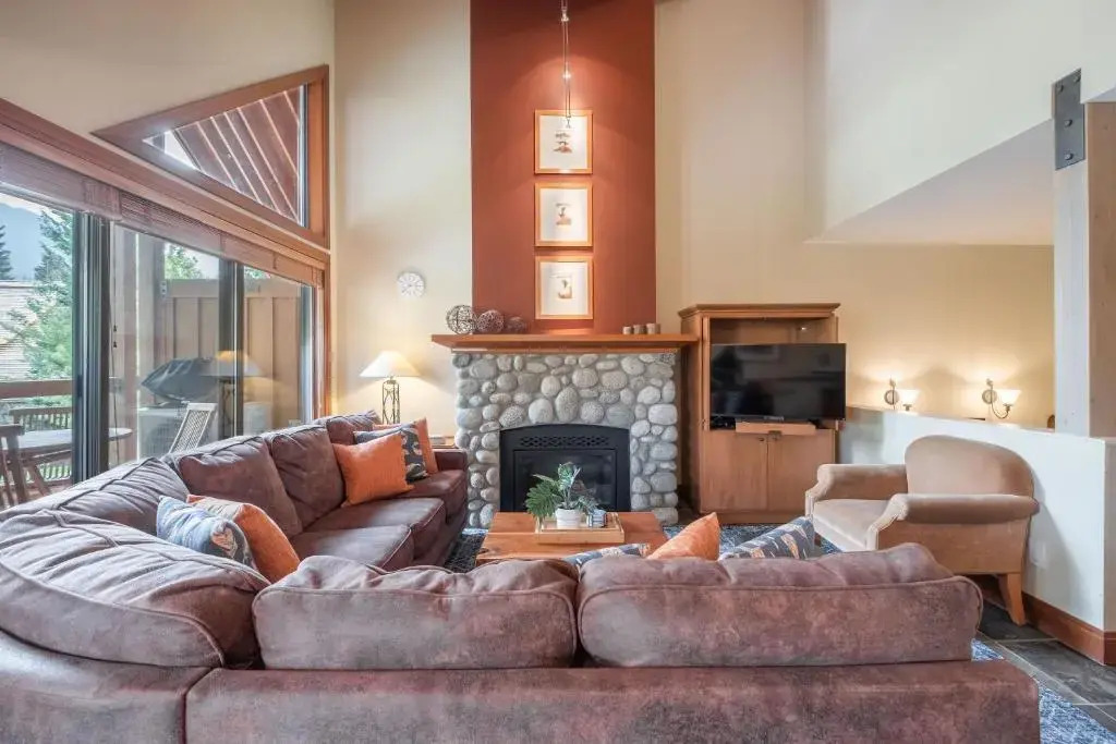 Montebello 4864 by Outpost Whistler