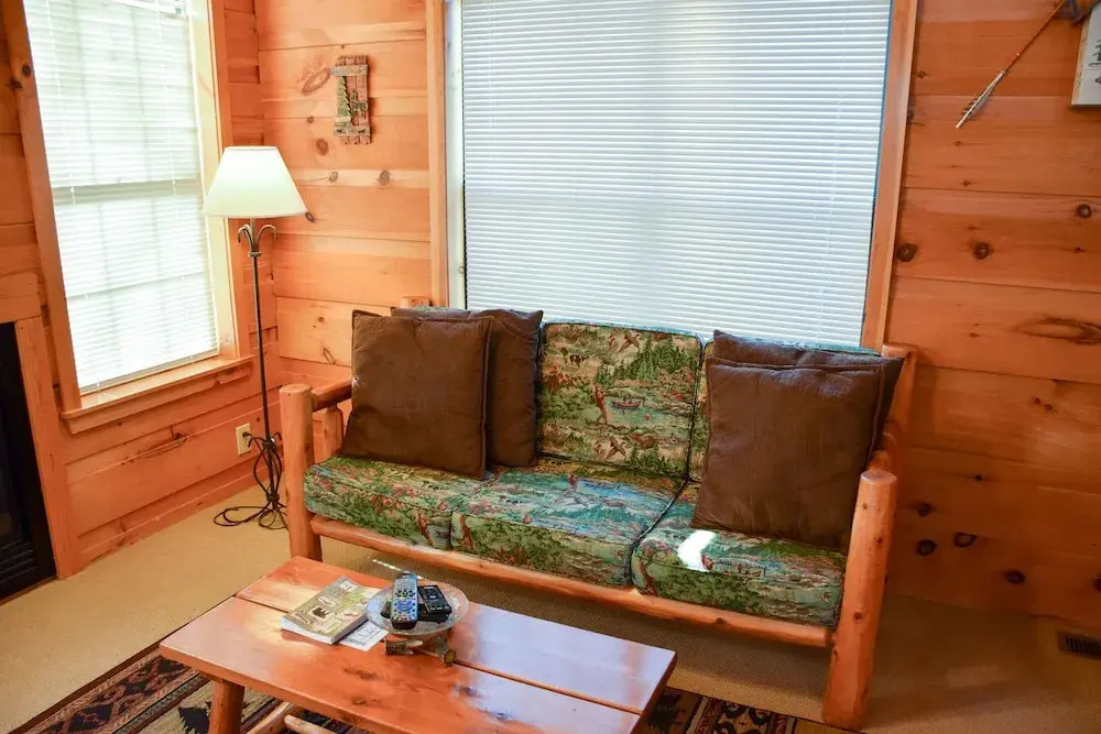 SOUTHERN NITES - 1 Br Cabin