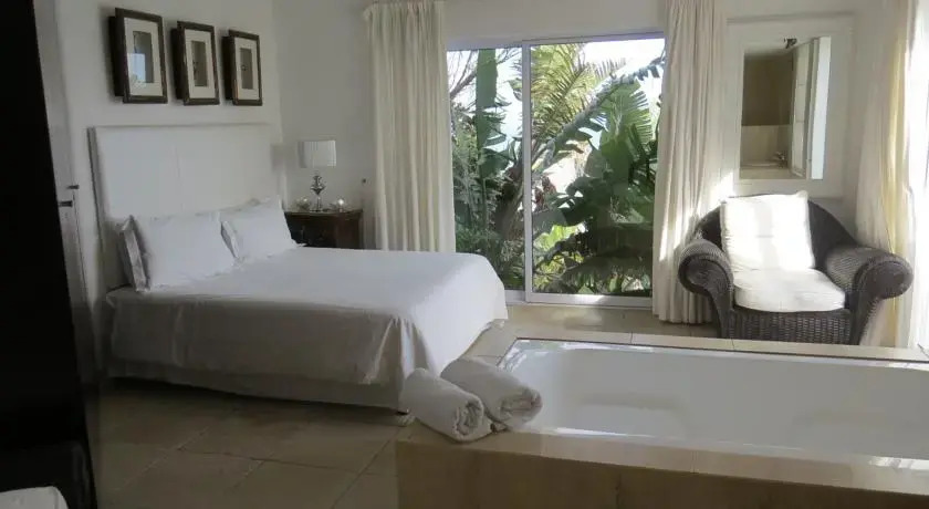 Villa on the Rocks