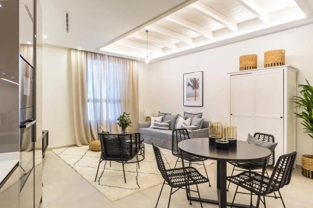 CASONA 6 LUNAS APART Ba-BA1, Marbella old town