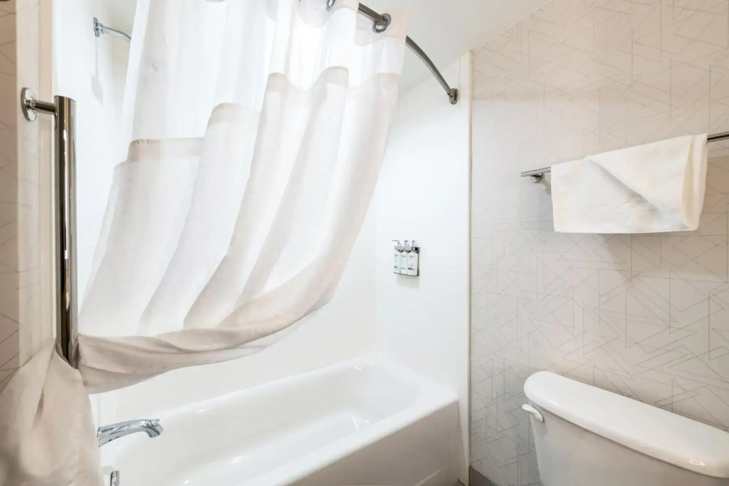 Holiday Inn Express & Suites Sylva - Western Carolina Area by IHG