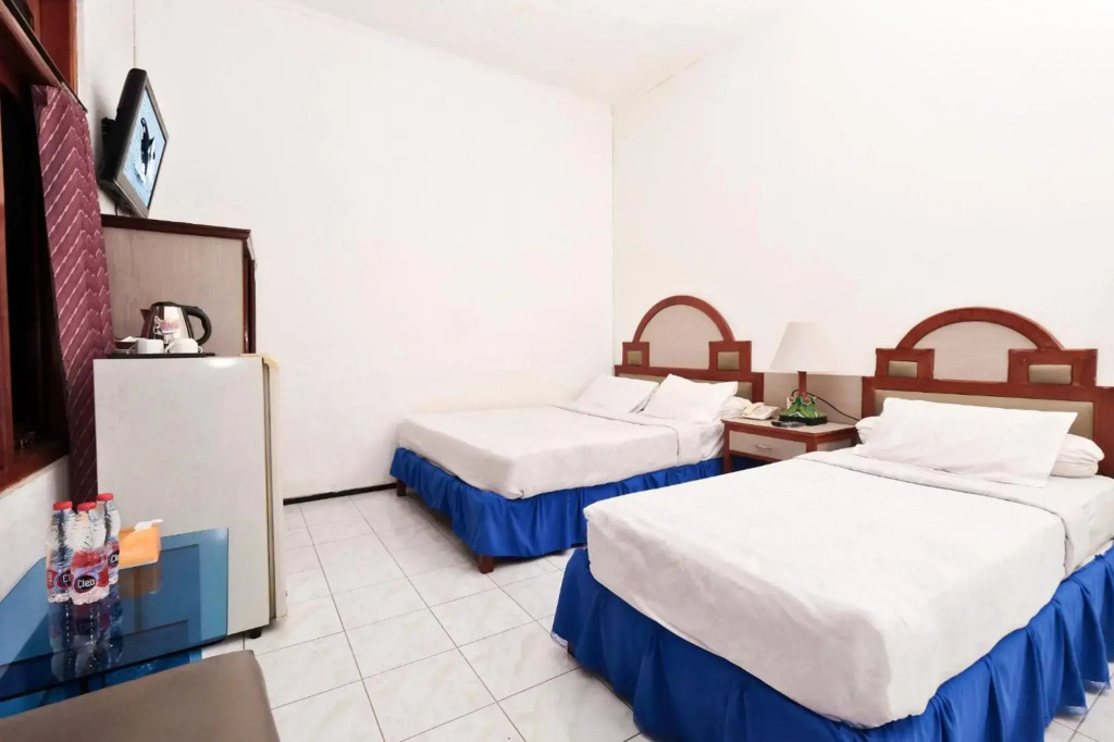 Berlian Abadi Hotel by Sinergi