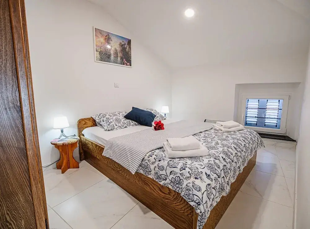 Sleek and Stylish Umag Apartments With Sea View