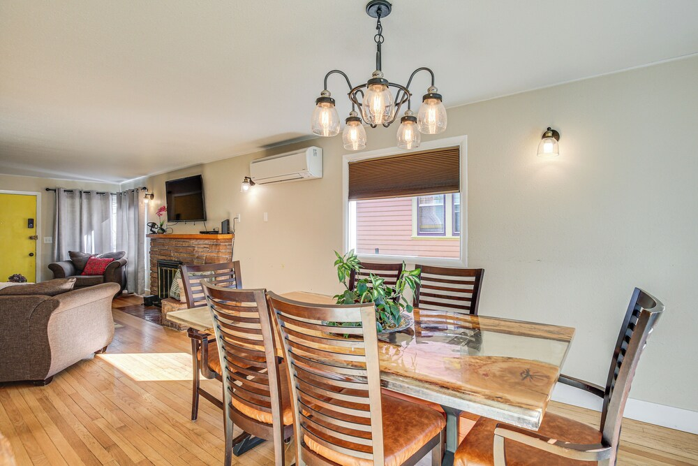 < 1 Mi to University of Oregon: Eugene Home