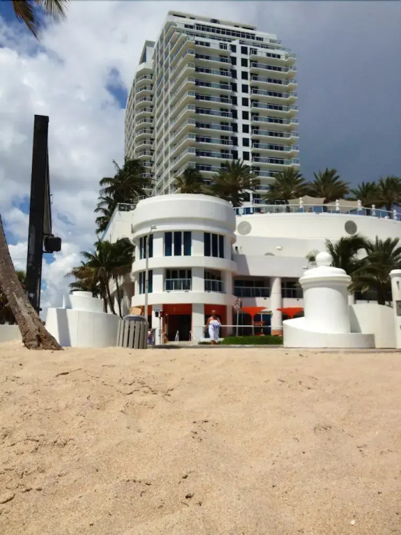 Private Residences at Q Club