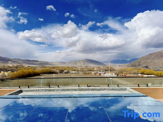 East Search Culture Hotel (Tashan Pamir Tourist Area Qishi Square Branch)