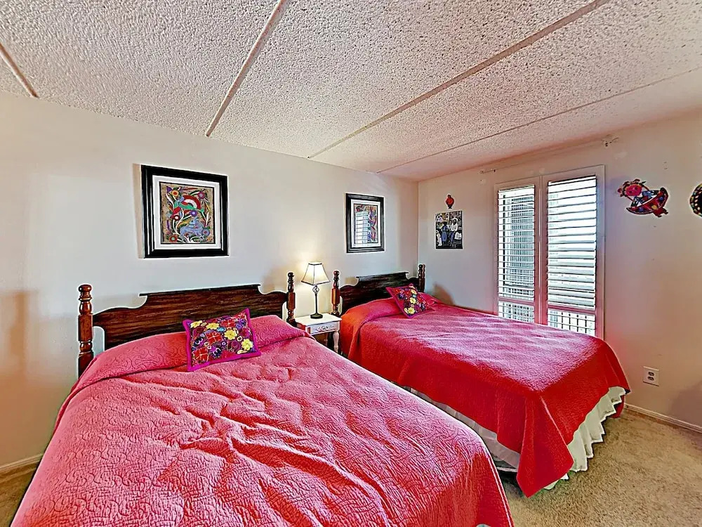 New Listing! Gulf-view All-suite Bliss W/ Pools 3 Bedroom Condo