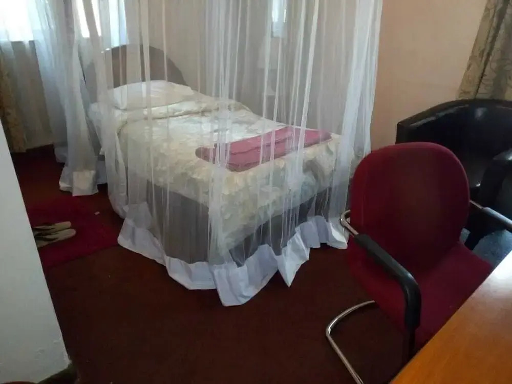 Metro Hotel