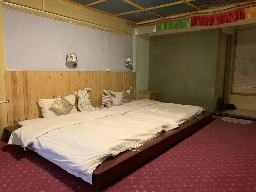 Yuqiao Courtyard Hotel