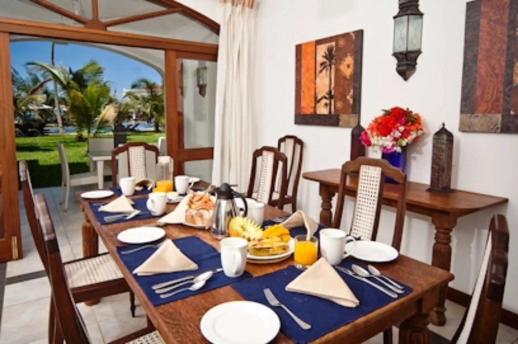 Lantana Galu Beach
