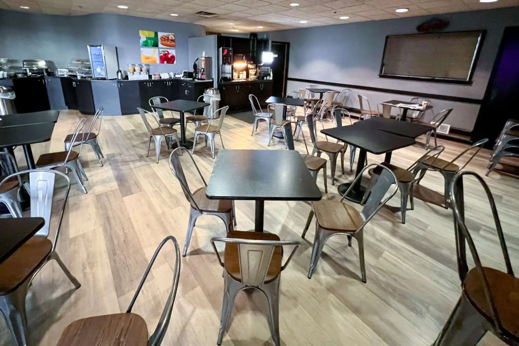 Quality Inn & Suites Orland Park - Chicago
