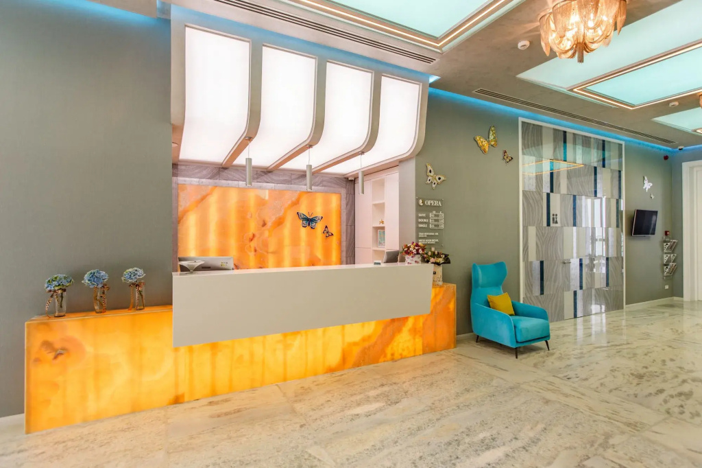Hotel Opera Mamaia