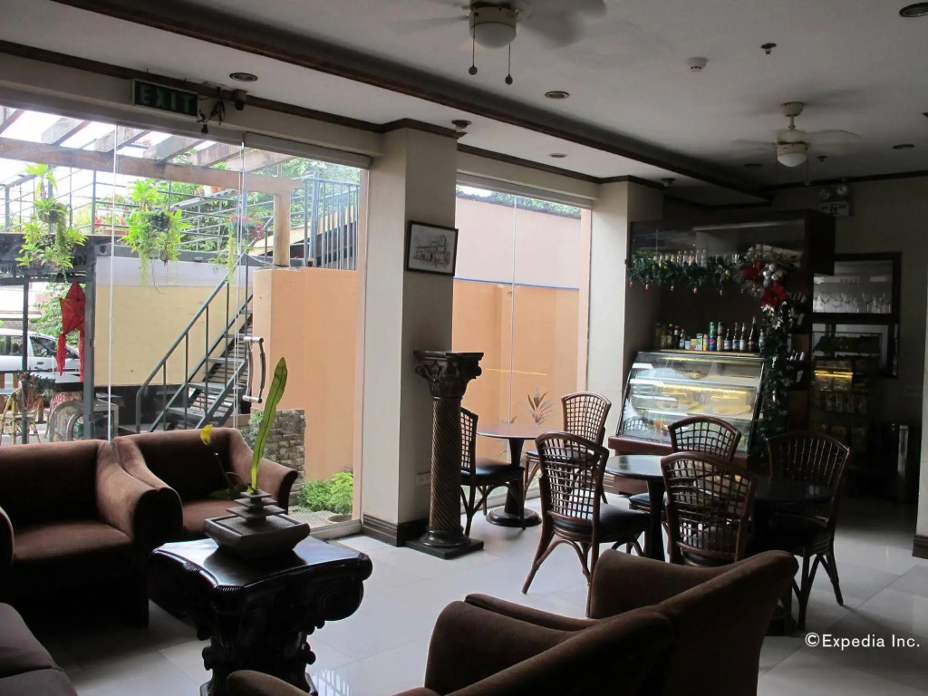 RedDoorz Plus New Era Budget Hotel Mabolo former RedDoorz near Landers Superstore Cebu City