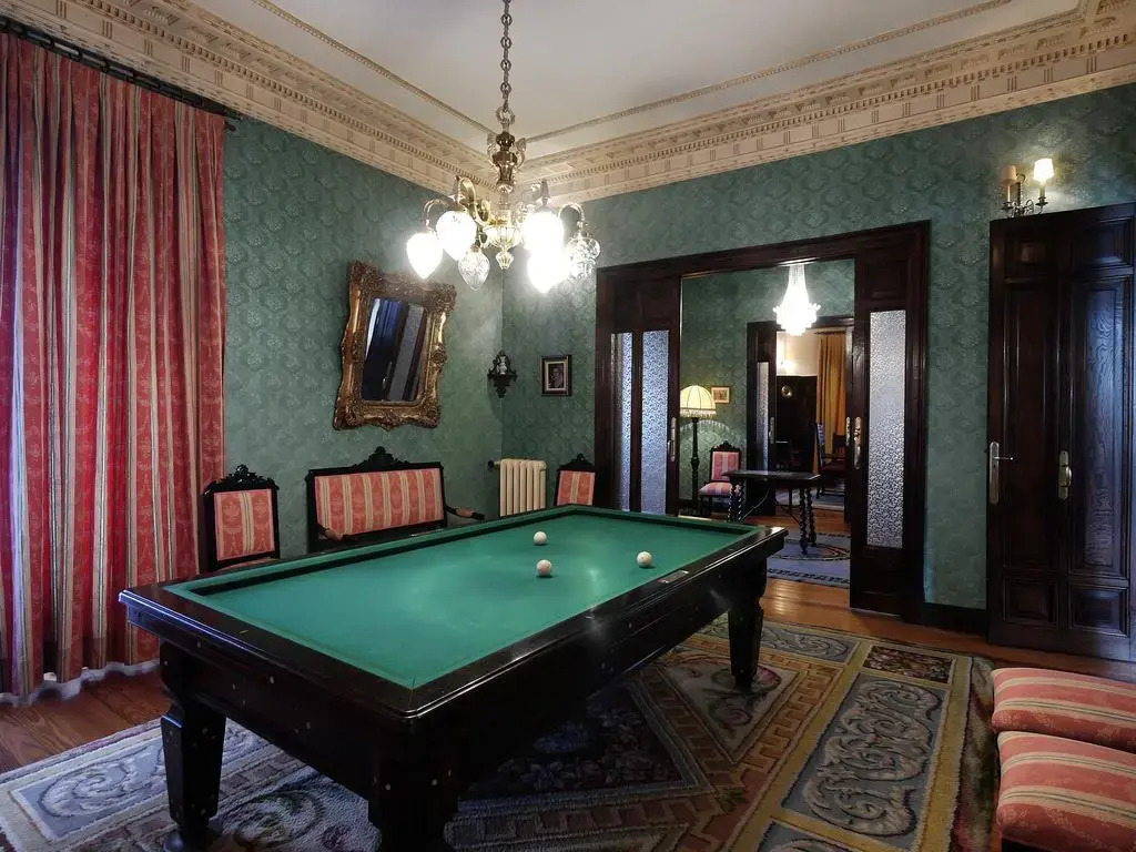 Palacio Arias