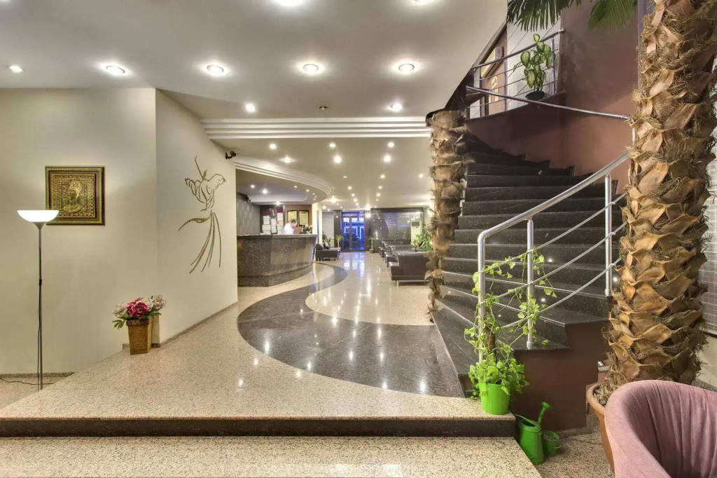 Antroyal Hotel