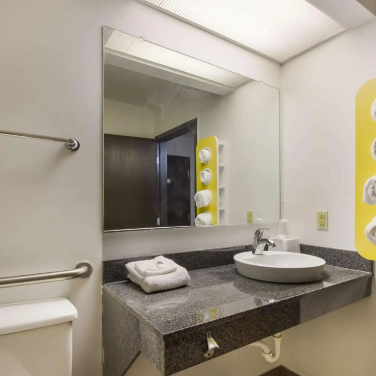 Motel 6-Rothschild, WI