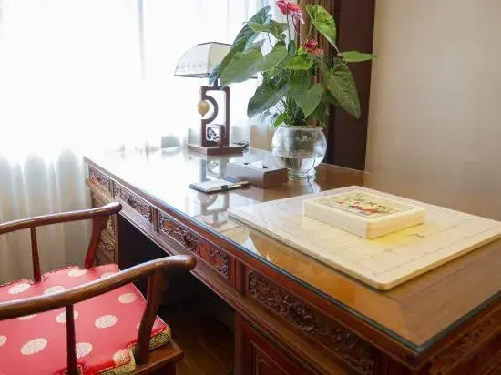 Zhaotong Development Building Hotel