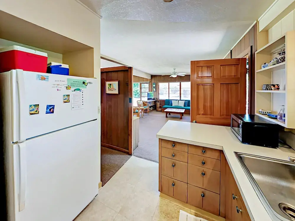 2 Charming Cottages on the Ocean 2 Bedrooms 2 Bathrooms Cottage