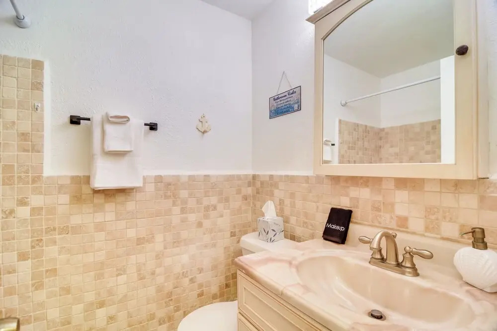 Pet-friendly Gulfport Home: Walkable Location!