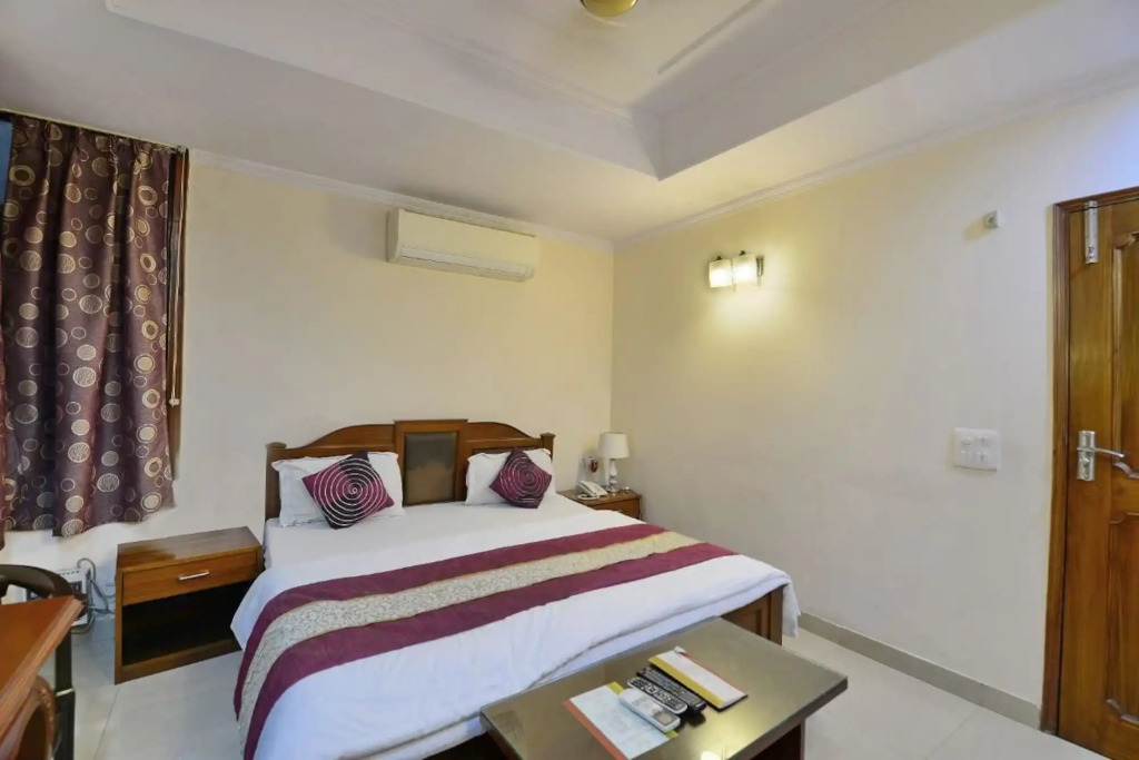Kashish Residency - Premium Rooms