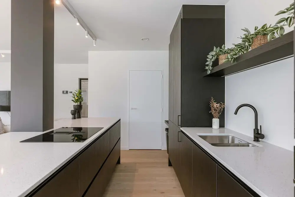 Huswell - Family Villa with Terrace and Parking
