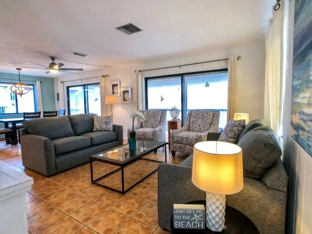 Beach Barn - 4 Bedroom Pet-friendly Home With Private Pool